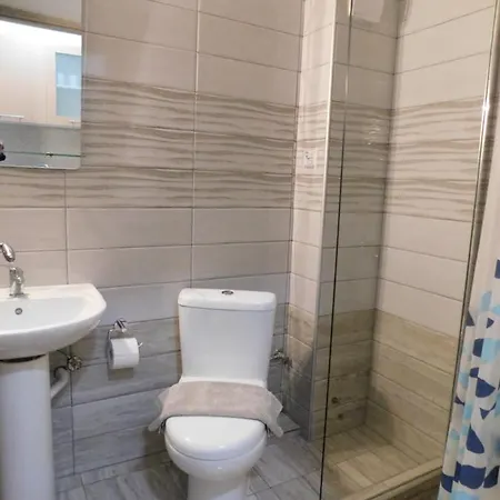 بيت ضيافة Anna House 3 سارتي