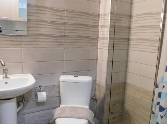 Pensión Anna House 3 Sarti